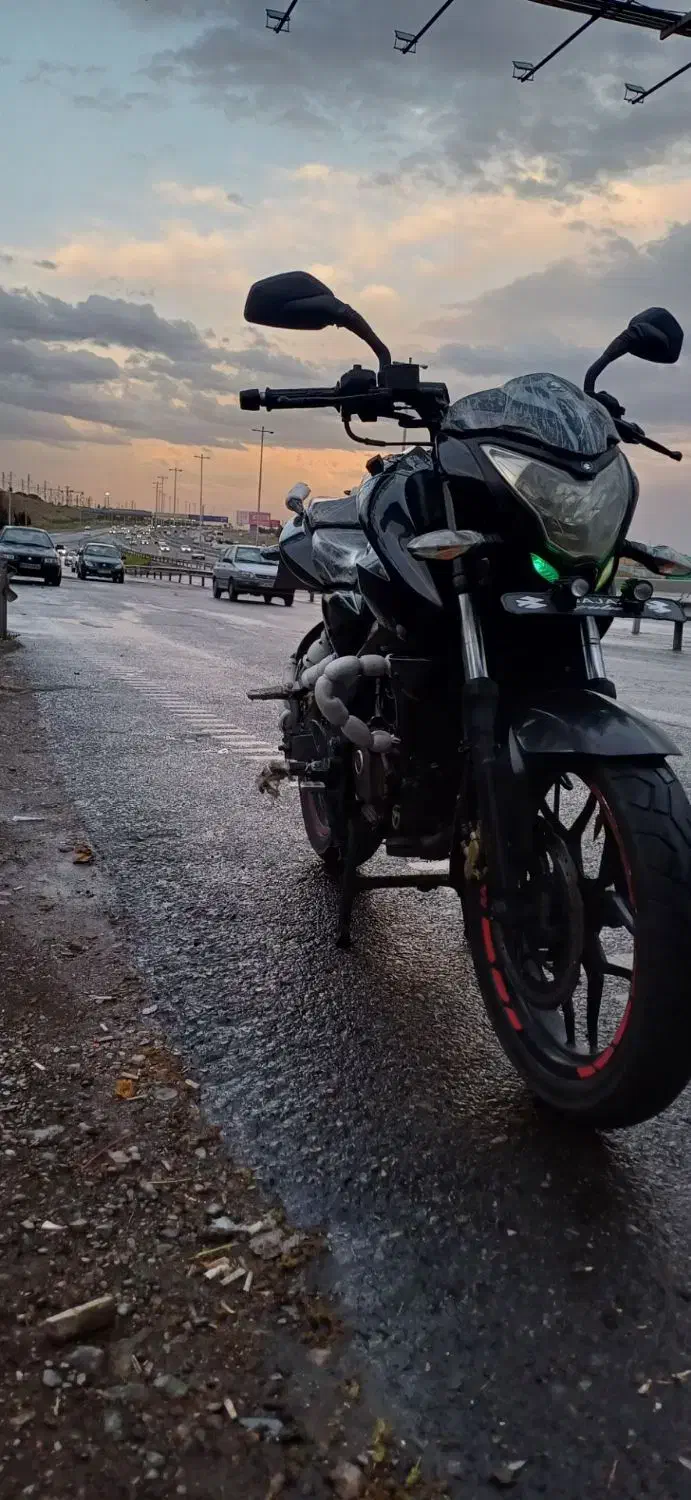 ns200|موتورسیکلت|محمدشهر, یزدیها|دیوار