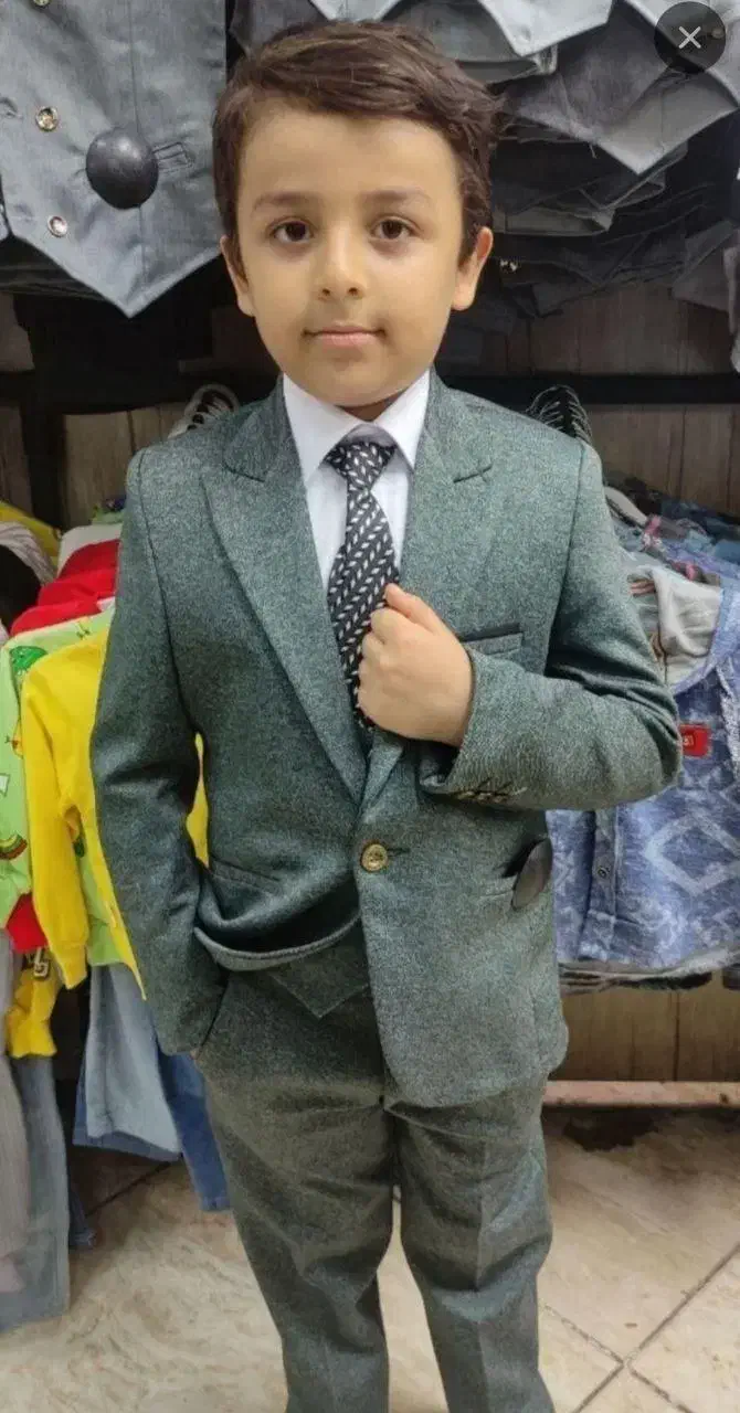 فروش لباس مردانه و پسرانه درقبال چک ۳ ماهه ی معتبر|لباس|آذرشهر, |دیوار