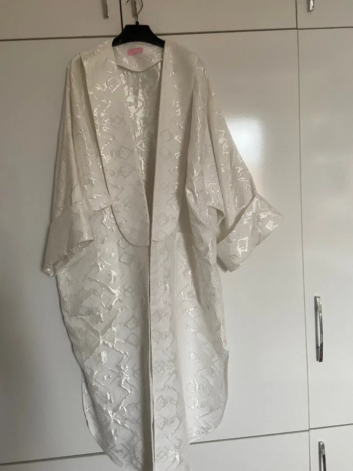 لباس|لباس|رشت, استقامت ۱|دیوار