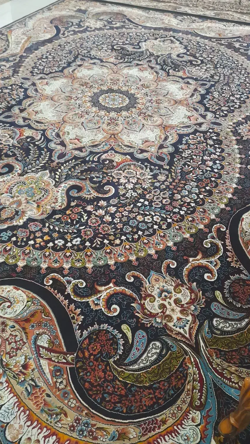 فرش طرح چیچک رنگ سرمه ایی|فرش|وحیدیه, |دیوار