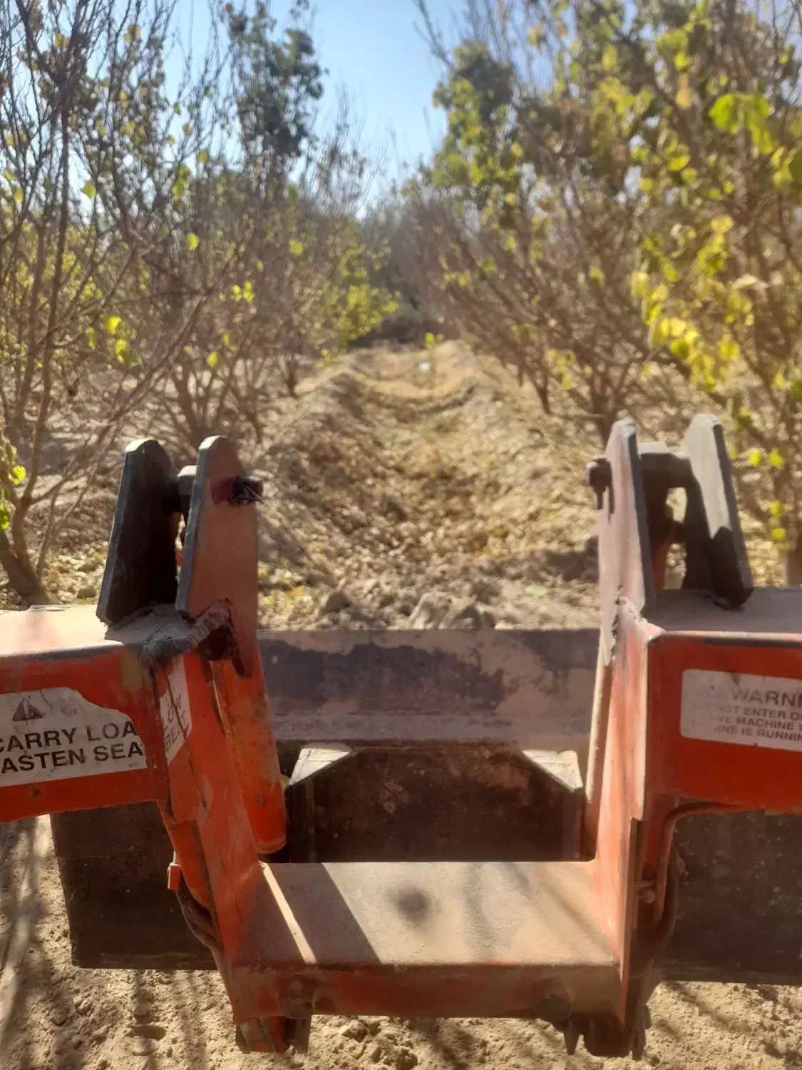 مینی لودر عرض ۱متر و ۲۰|خدمات حمل و نقل|کاشان, عربها|دیوار