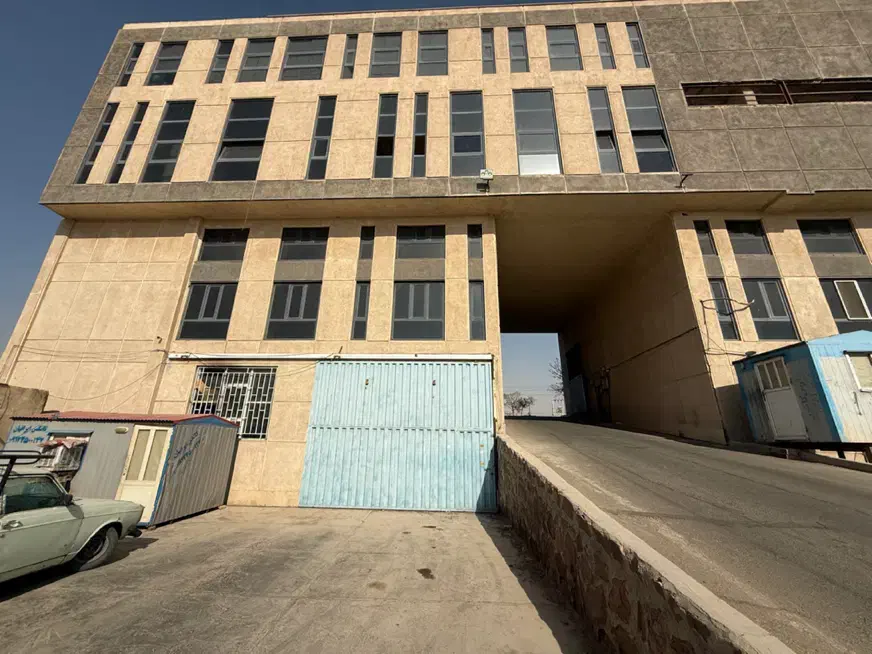 ۲۰۰ متر سوله صنعتی داخل مجتمع بر خاوران|فروش دفتر صنعتی، کشاورزی، تجاری|خاوران, |دیوار