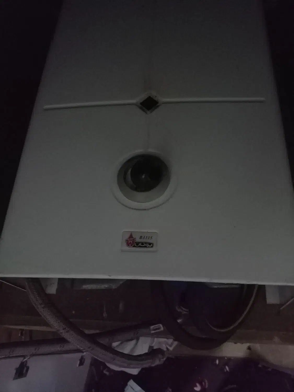 آبگرمکن بوتان یکسال فقط کار کرده|آبگرمکن، پکیج، شوفاژ|کارون, |دیوار