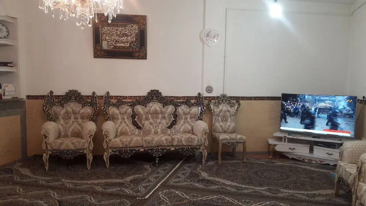 حراج مبل سلطنتی نه نفره در حد نونو واقعی|مبلمان خانگی و میز عسلی|جوانرود, |دیوار