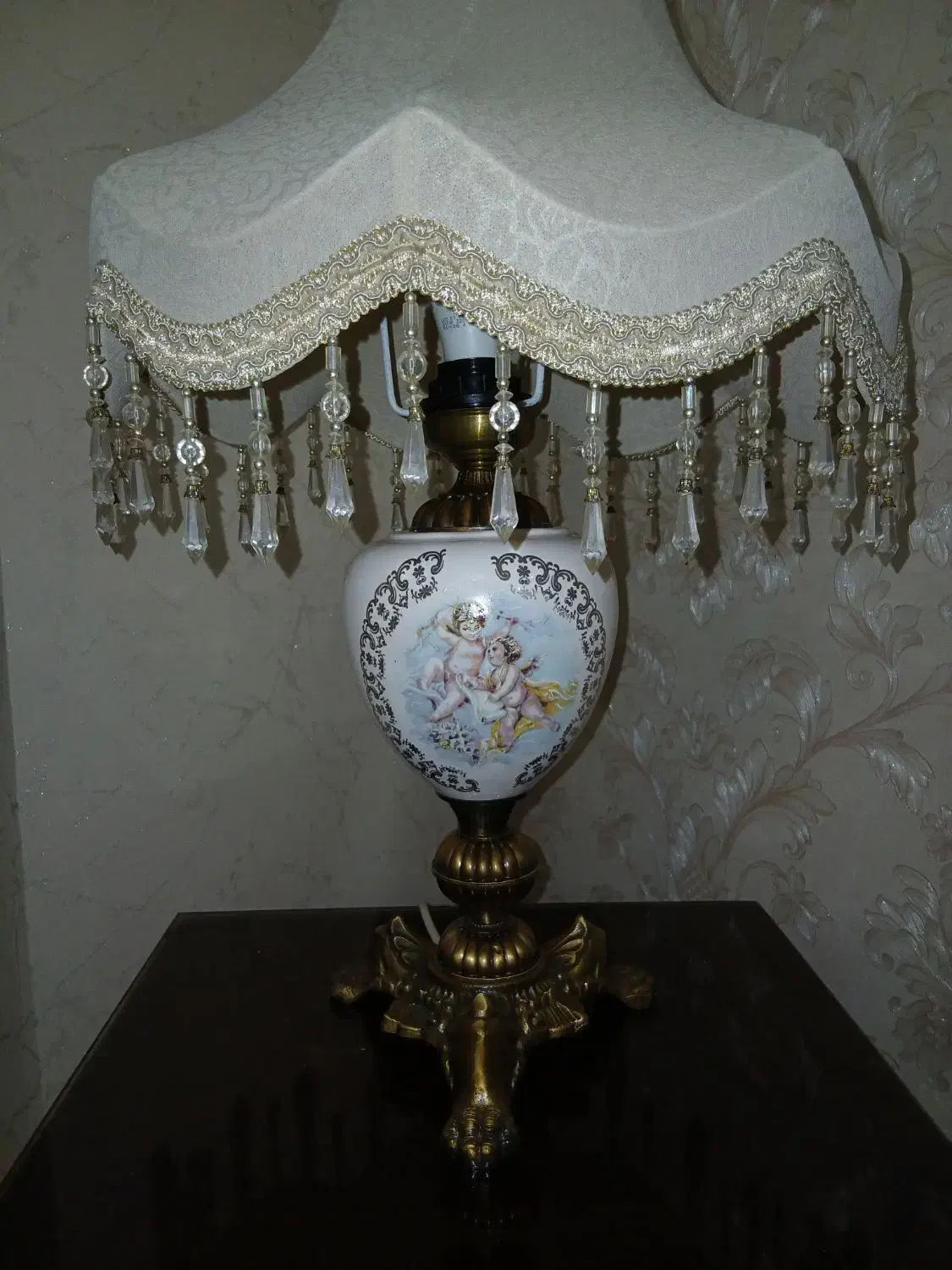 آباژور برنزی طرح فرشته|چراغ خواب و آباژور|تبریز, |دیوار