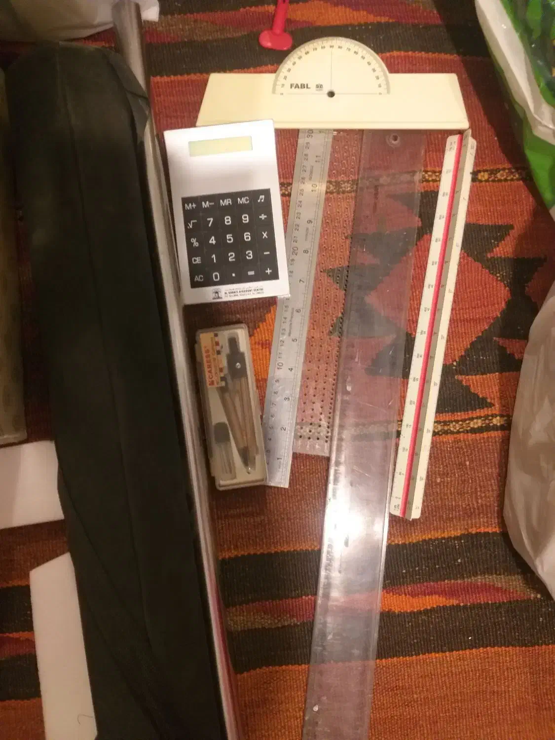 کیف اداری به همراه خط کش و ماشین حساب|کیف، کفش، کمربند|مشهد, امیریه|دیوار