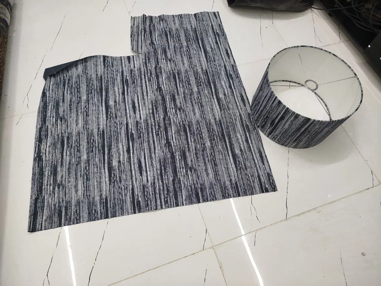 فروش کلاهک آباژر با پارچه اضافه جهت کوسن|چراغ خواب و آباژور|شیراز, انجیر|دیوار