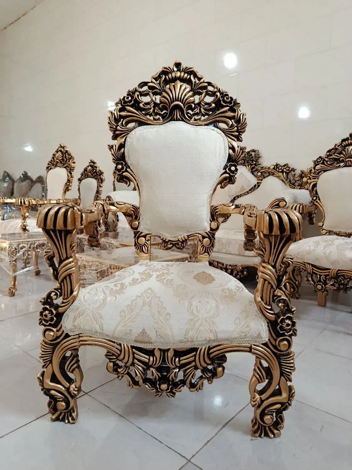 مبل سلطنتی 9نفره پنچشیری تمام چوب راش با جلو مبلی|مبلمان خانگی و میز عسلی|تبریز, |دیوار