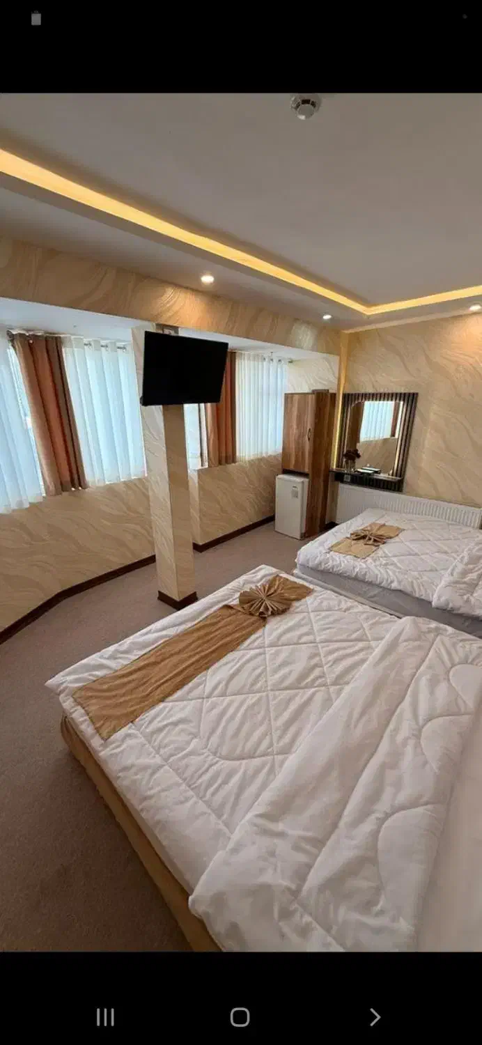 کاروان مشهد و کربلا ب صورت اقساط در سه مرحله|تور و چارتر|بروجرد, |دیوار