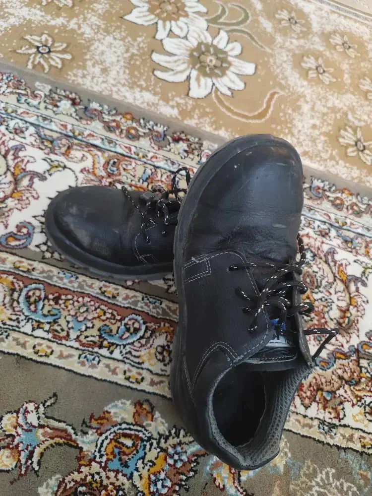 کفش ایمنی|کیف، کفش، کمربند|مشکین‌دشت, |دیوار