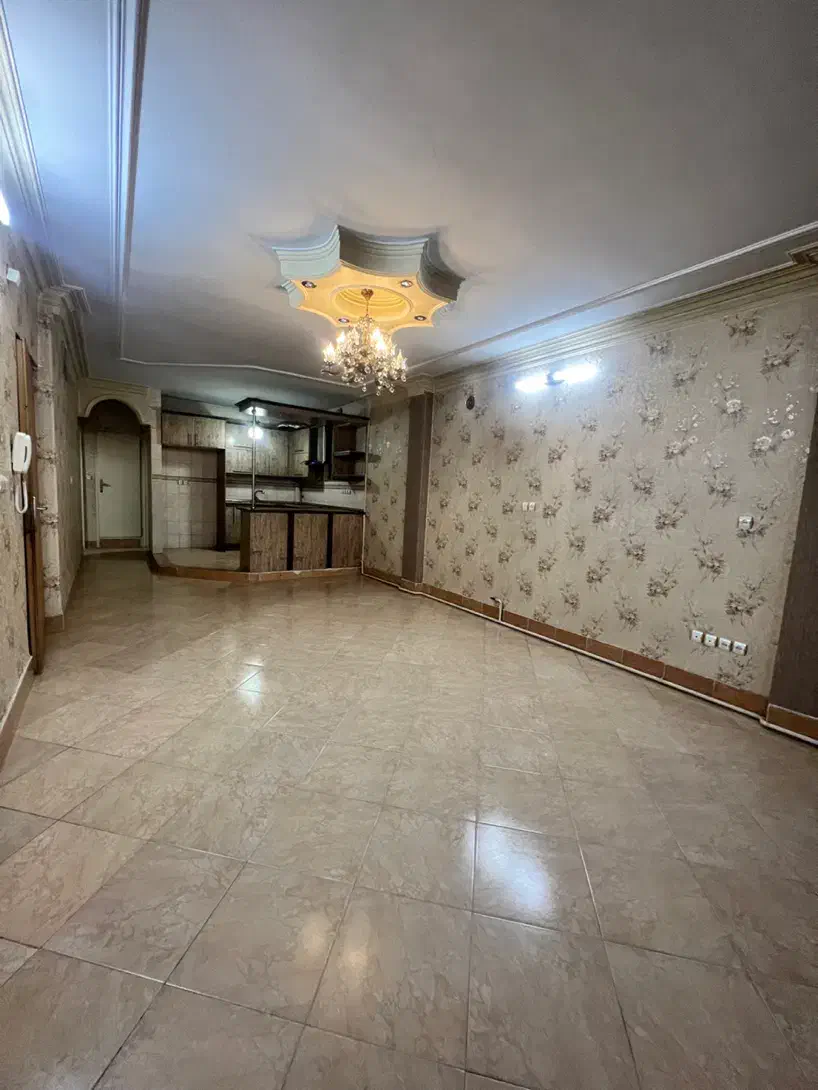 آپارتمان70متری/2خواب/صادقعلی جنب بستنی نعمت|اجارهٔ آپارتمان|ورامین, ورامین|دیوار