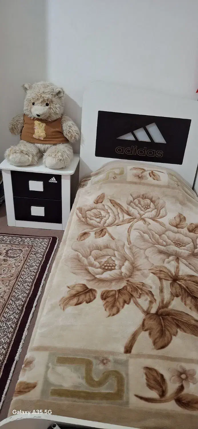 سرویس کامل نوجوان برند آدیداس|تخت و سرویس خواب|قرچک, مهدیه|دیوار