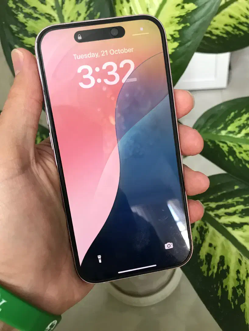 ایفون ۱۵ نرمال صورتی در حد نو تمیز سلامت ch|موبایل|تهران, خزانه|دیوار