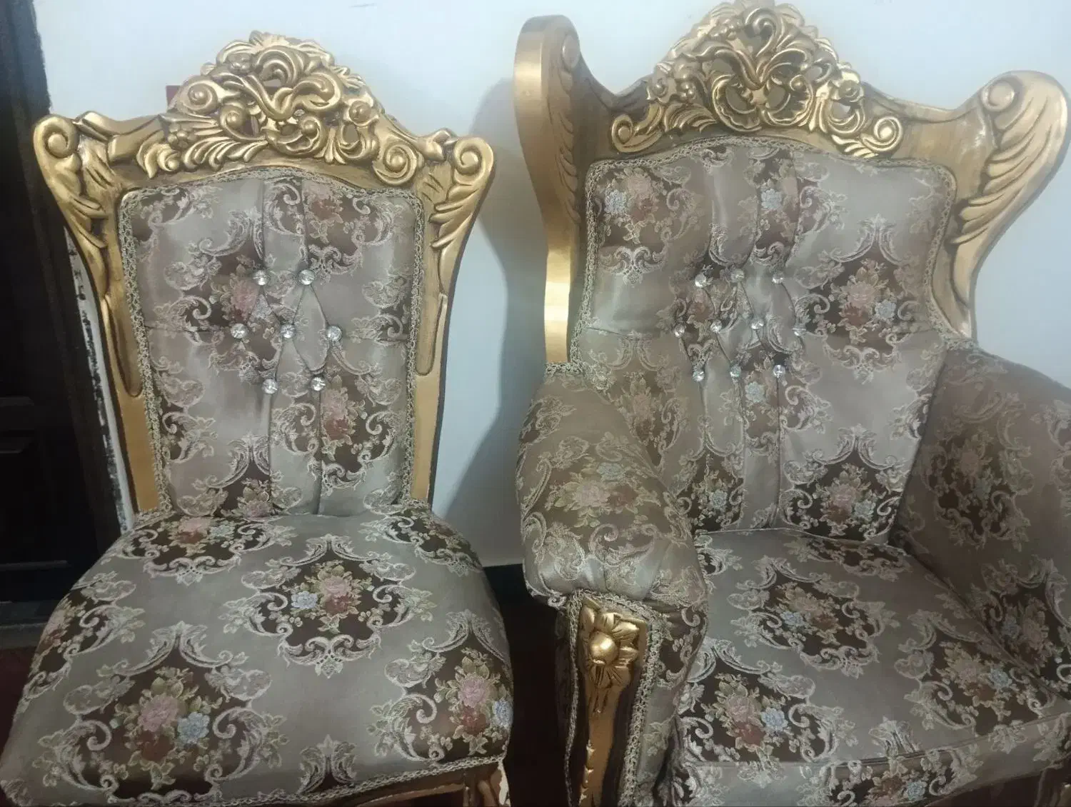 مبل سلطنتی با چوب گردو سالم|مبلمان خانگی و میز عسلی|میاندوآب, |دیوار