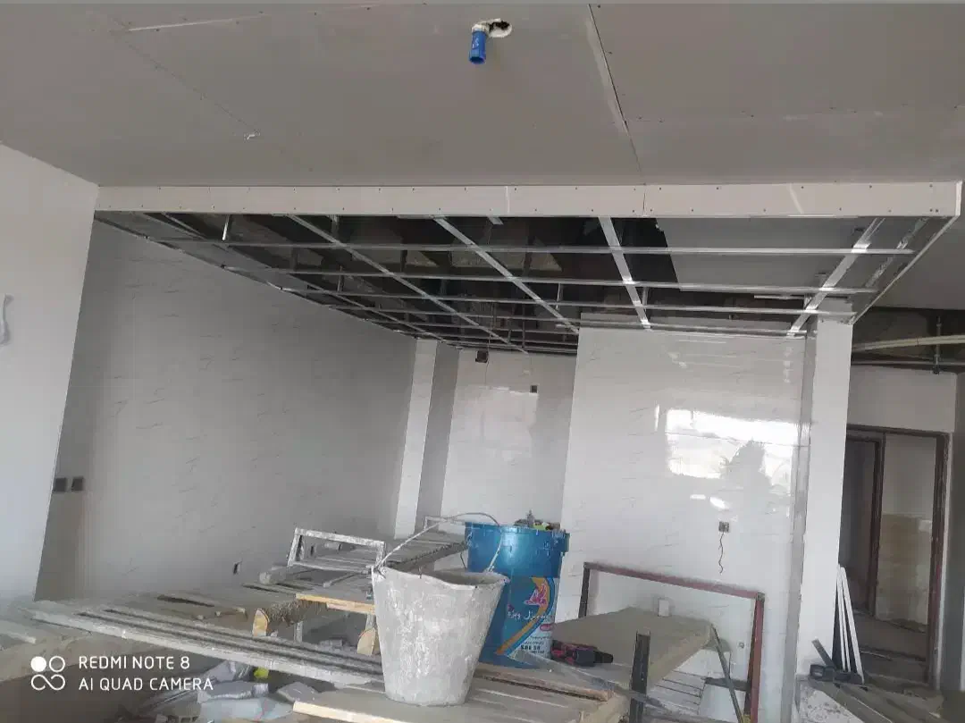 اجرای کناف وpvc همراه با نقاشی|خدمات پیشه و مهارت|اصفهان, بهارستان|دیوار