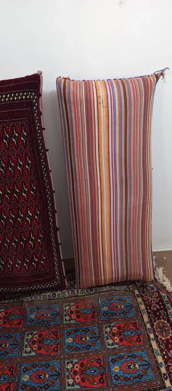 پشتی|پشتی|مشهد, کشف|دیوار