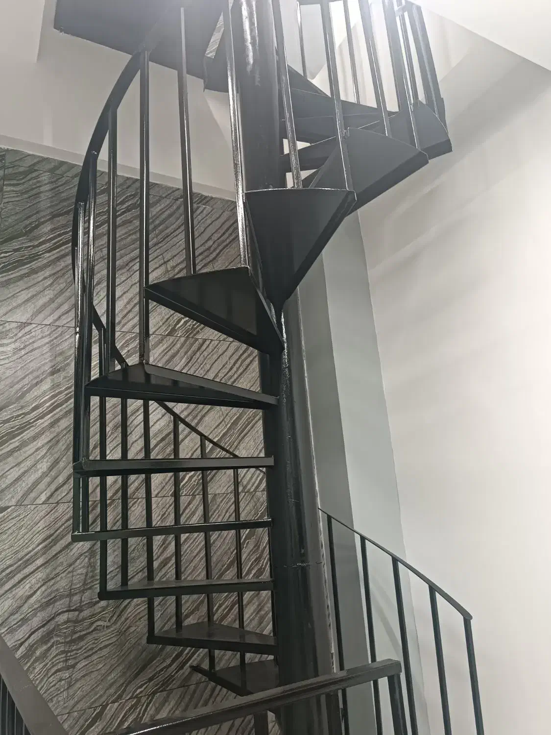 اجاره مغازه تجاری هسا ۸۵متری ۳طبقه|اجارهٔ مغازه و غرفه|پرند, فاز ۶|دیوار