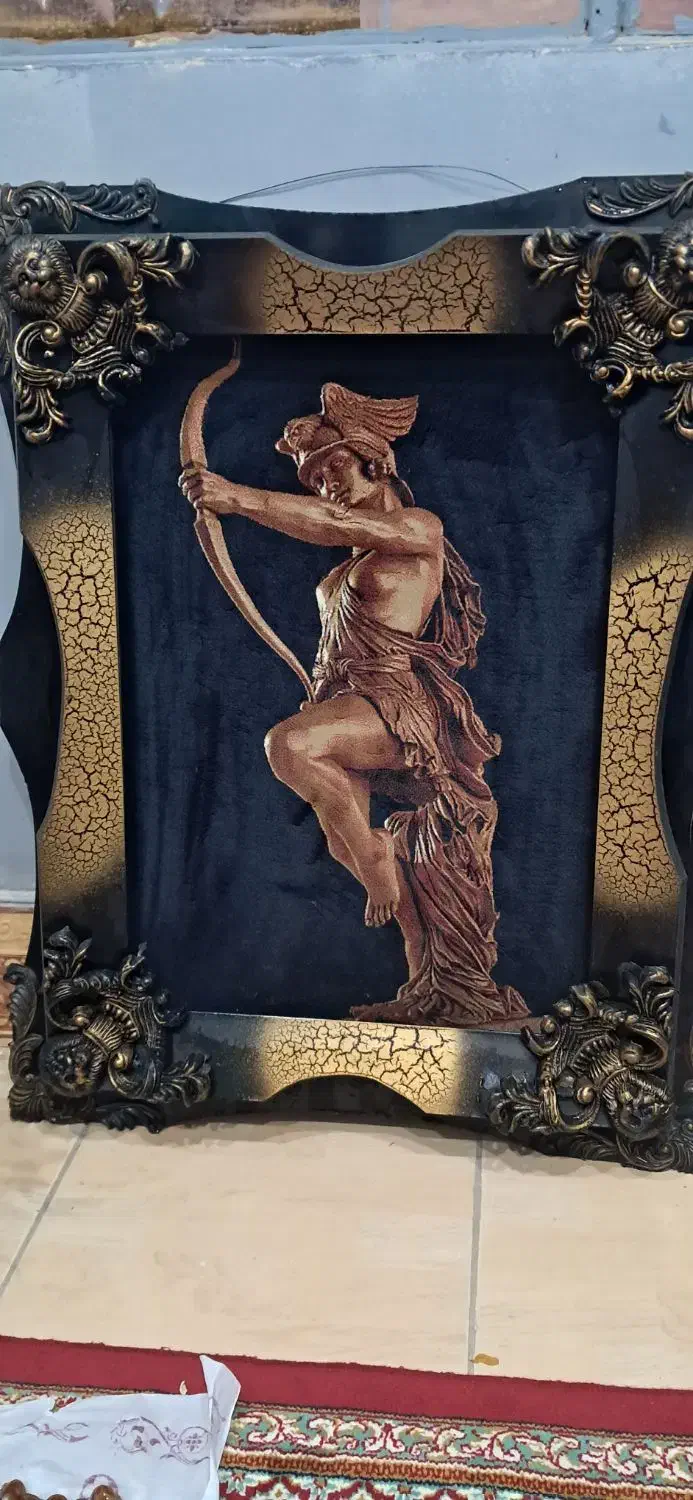 تابلو فرش قدیمی آرتمیس الهه شکار|تابلو فرش|آبادان, |دیوار