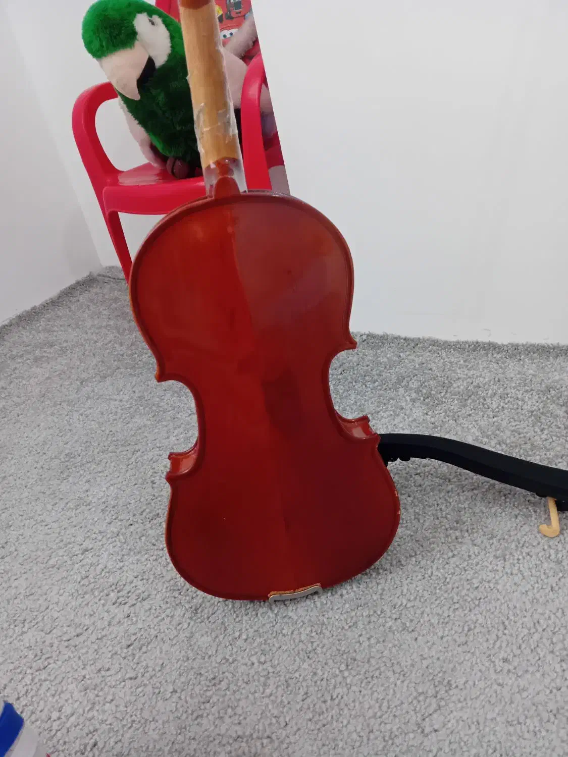 ویلون  کار کرده  سایز  سه چهارم|ویولن|ارومیه, |دیوار