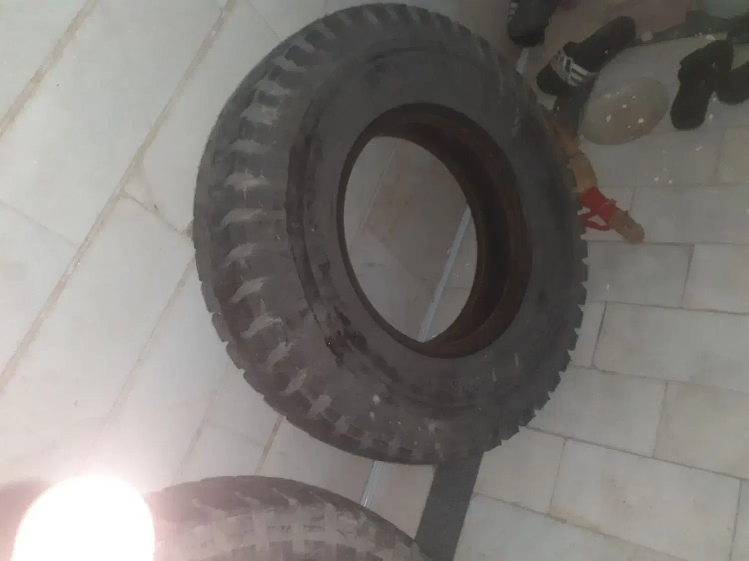 دو عدد لاستیک نیسان،،خاوری|قطعات یدکی و لوازم جانبی|فشاپویه, |دیوار