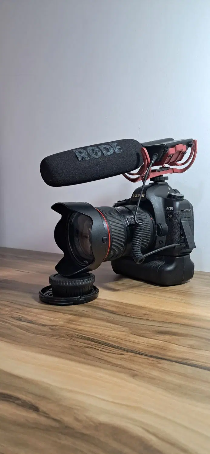 Canon 5D Mark II|دوربین عکاسی و فیلم‌برداری|تهران, بهار|دیوار