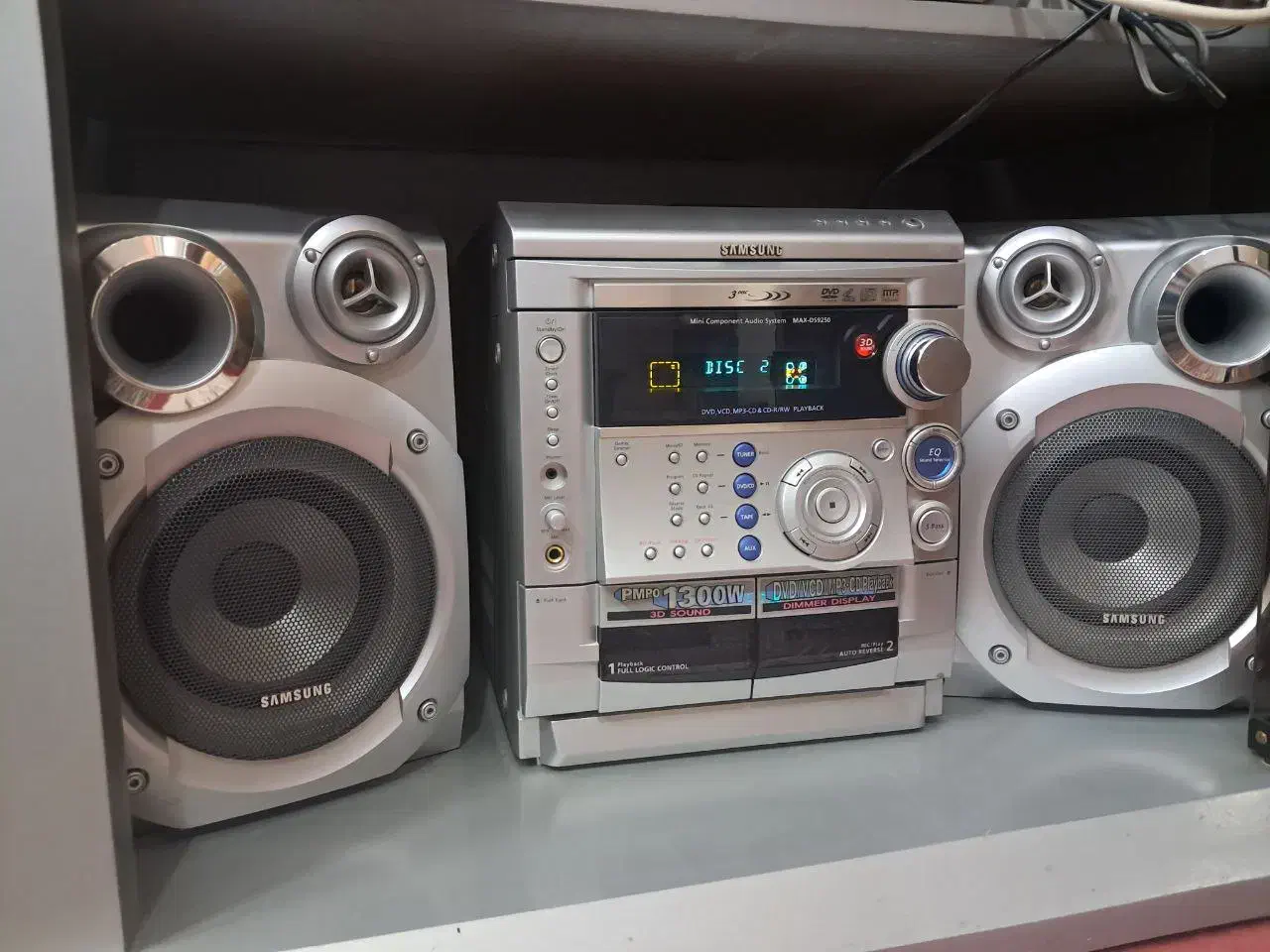 تلویزیون پاناسونیک ضبط سامسونگ و میز|تلویزیون و پروژکتور|اصفهان, سرتاوه|دیوار