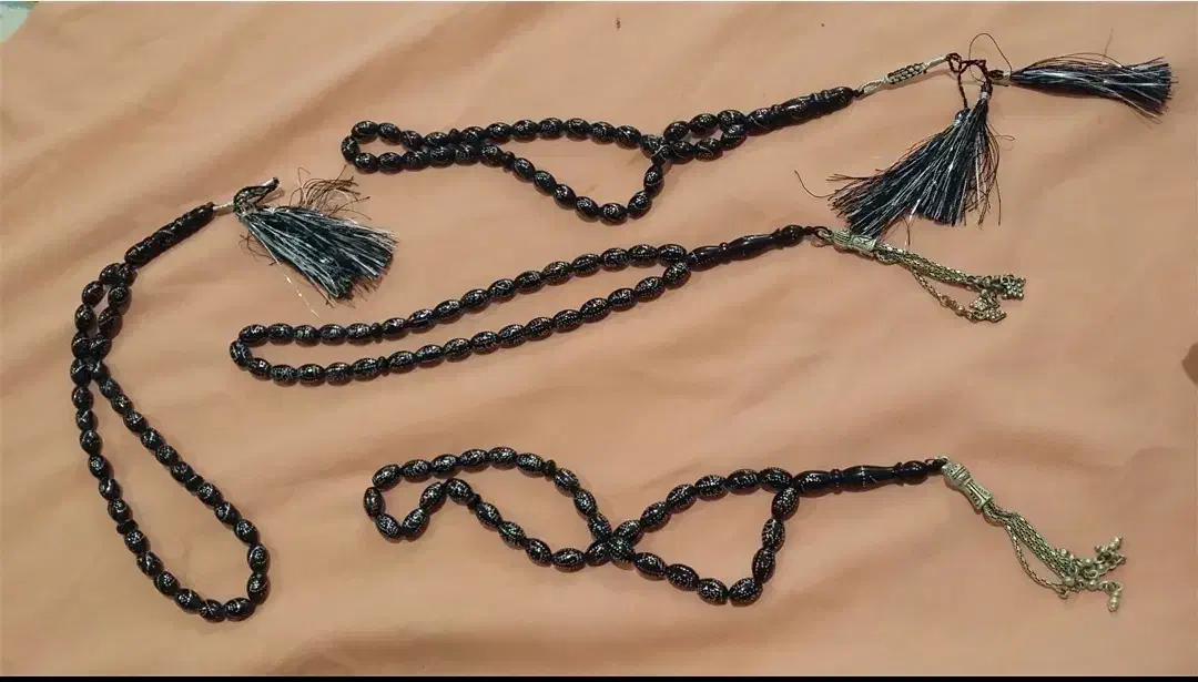 تسبیح|کلکسیون اشیاء عتیقه|بوشهر, |دیوار