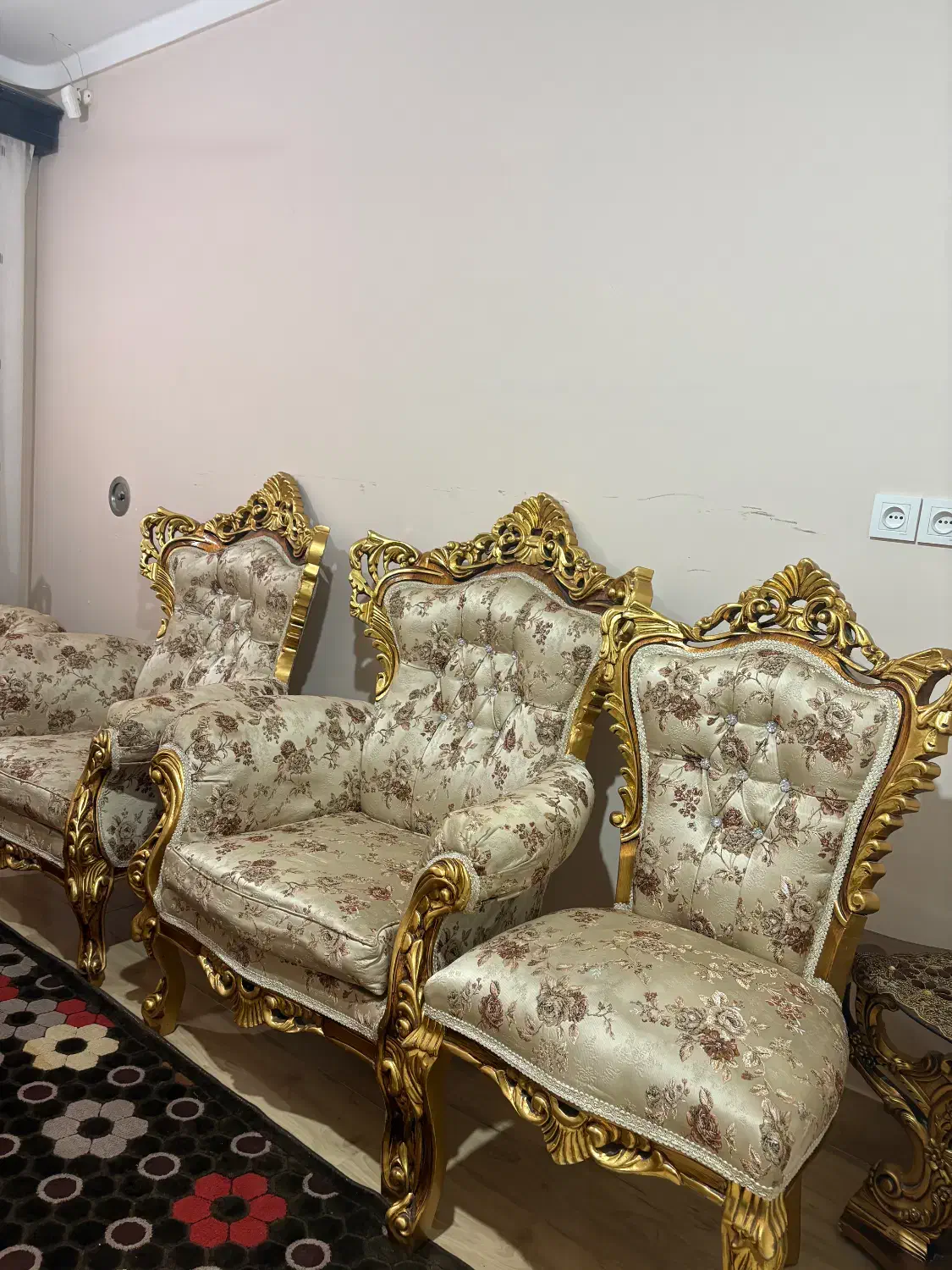 مبل کلاسیک|مبلمان خانگی و میز عسلی|کردکوی, |دیوار