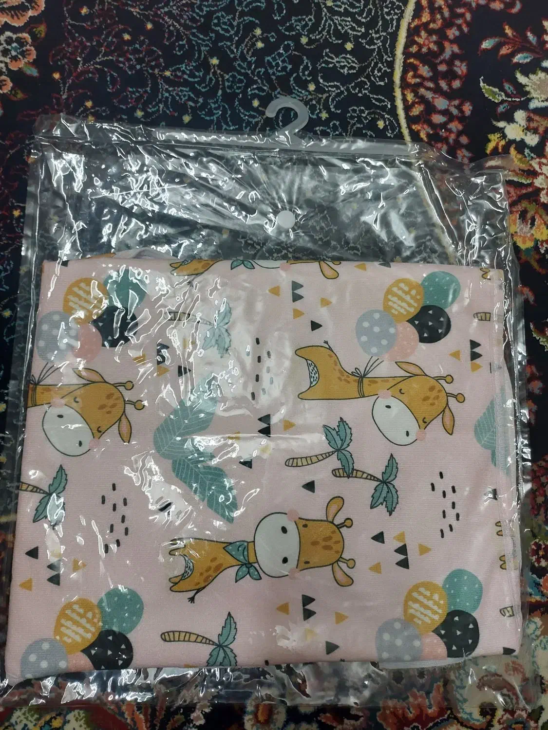 قنداق چسبی عروسکی|اسباب و اثاث بچه|بروجرد, |دیوار