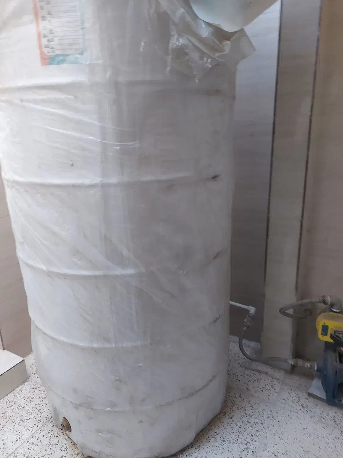 مخزن پلاستیکی 1000 لیتری سه لایه|مصالح و تجهیزات ساختمان|قرچک, مهدیه|دیوار