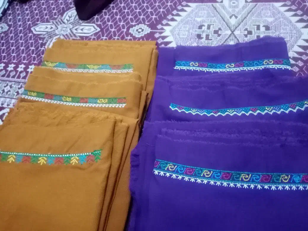 نقش دوزی  یقه و شلوار و کلاه هرنقش وطرح درخواستی|لوازم خیاطی و بافتنی|گنبد کاووس, |دیوار