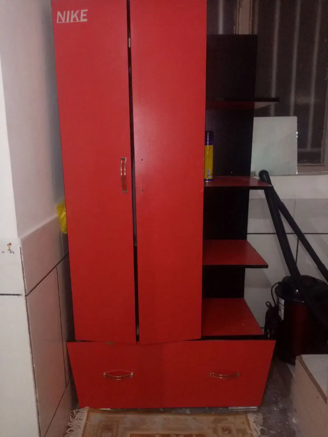 کمد و میز آرایش تخت خواب|تخت و سرویس خواب|الیگودرز, |دیوار