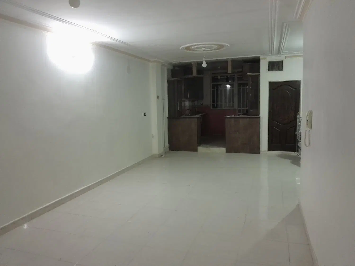 اجاره آپارتمان طبقه سوم|اجارهٔ آپارتمان|بهارستان, |دیوار