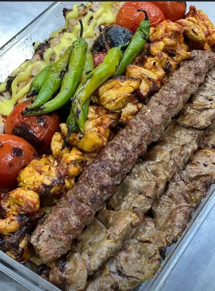 نیرو آشپز خانه|استخدام خدمات فروشگاه و رستوران|تهران, فاطمی|دیوار