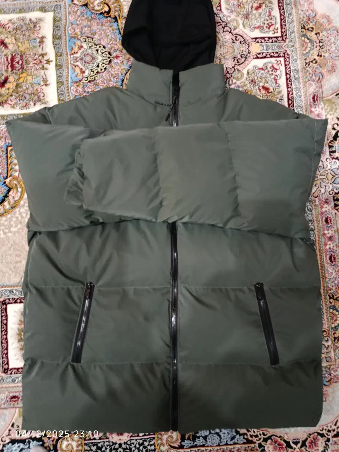 کاپشن زمستانی دو طرفه زیپ کردنش.فوقالعاده گرم است|لباس|مهاباد (آذربایجان غربی), |دیوار