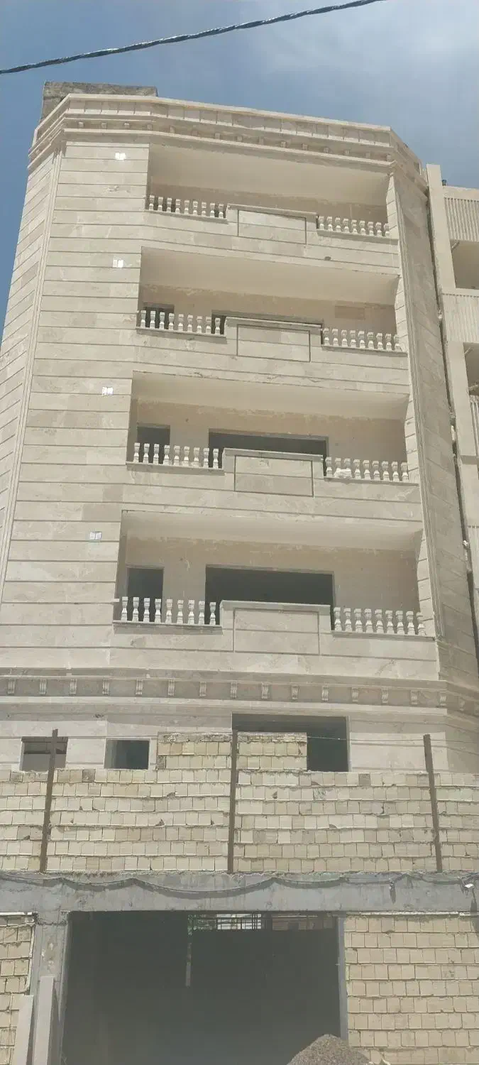 اپارتمان ۱۵۰متری تک واحدیی واقع در بر رجایی|فروش آپارتمان|خرم‌آباد, |دیوار