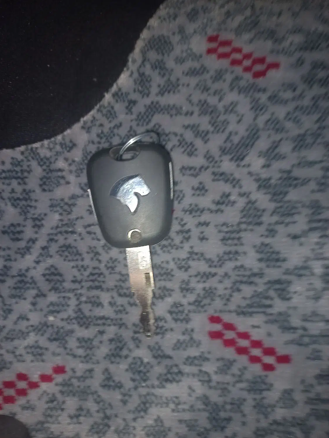 یک عدد سوئیچ یدک ایران خودرویی پیدا شده|اشیا|نجف‌آباد, ویلاشهر|دیوار