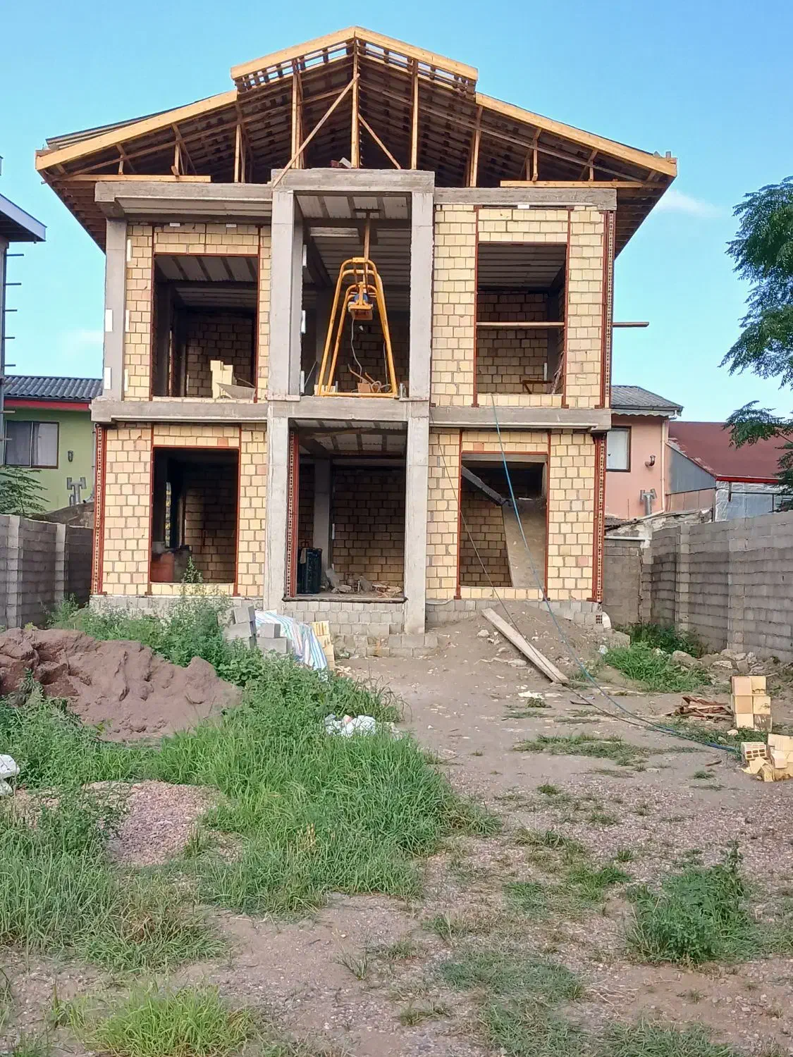 بنایی سیمانکاری ماله کشی دیوارچینی سفال بلوک کف|خدمات پیشه و مهارت|بندر انزلی, نیمه شعبان|دیوار