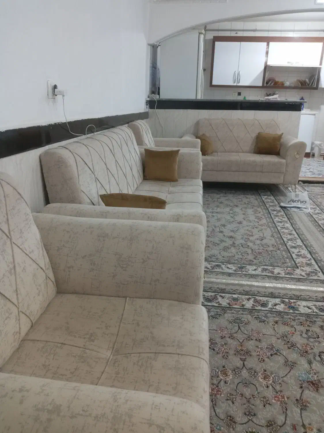 مبل|مبلمان خانگی و میز عسلی|مریوان, |دیوار