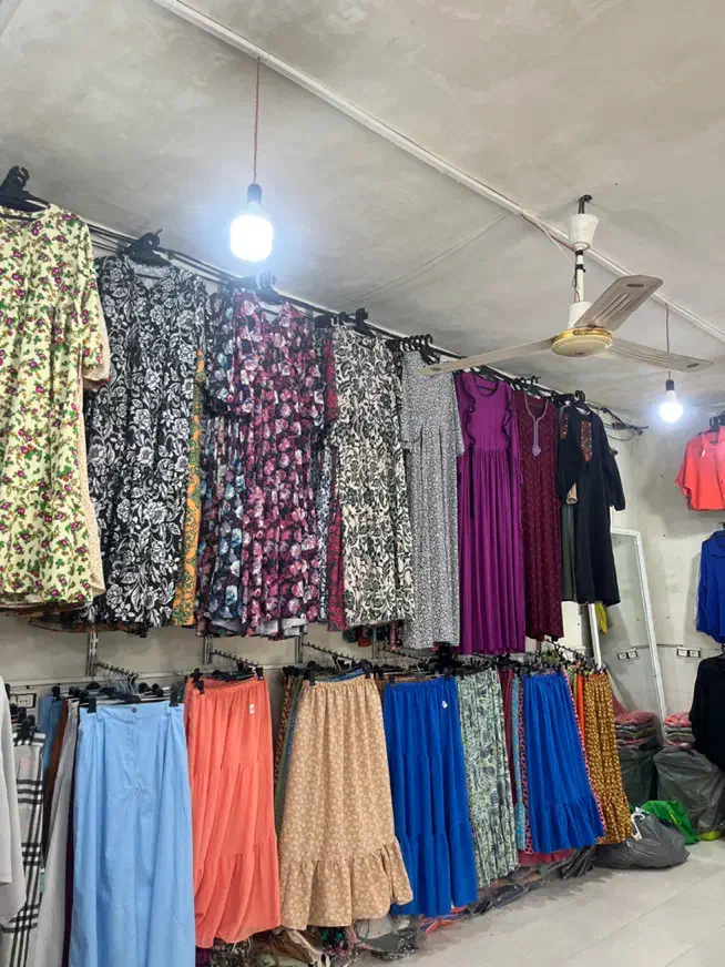 استخدامی فروشگاه پوشاک در بندر ترکمن|استخدام بازاریابی و فروش|بندر ترکمن, |دیوار