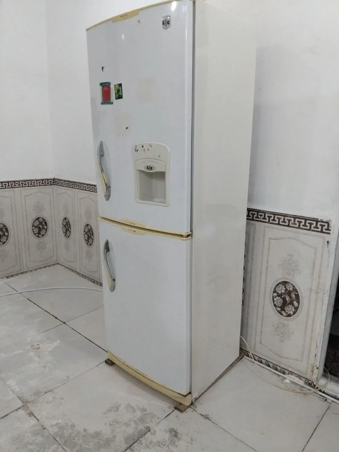 فروشی  یخچال بشرط سالم|یخچال و فریزر|اهواز, ملاشیه|دیوار