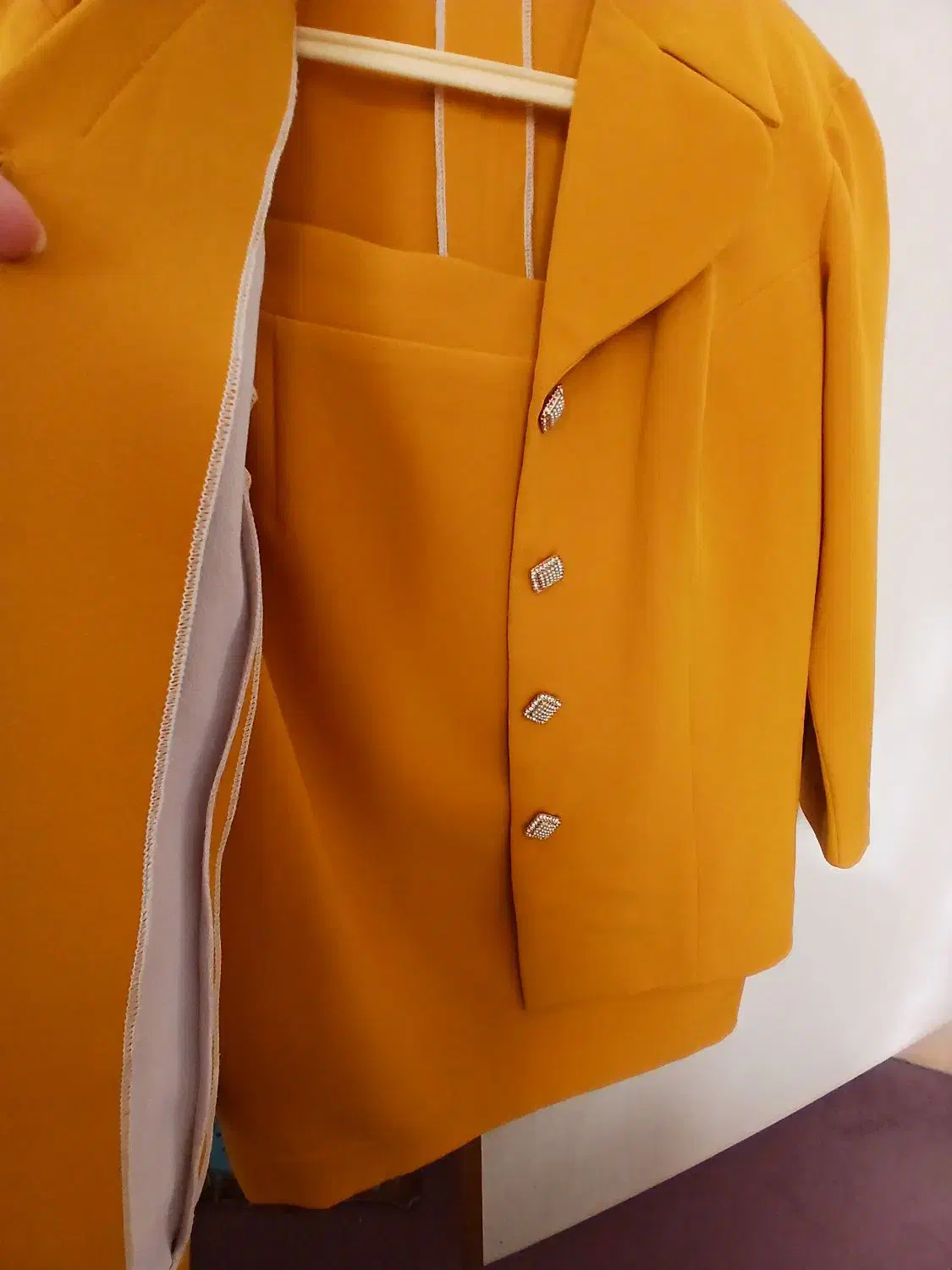 لباس|لباس|رفسنجان, |دیوار