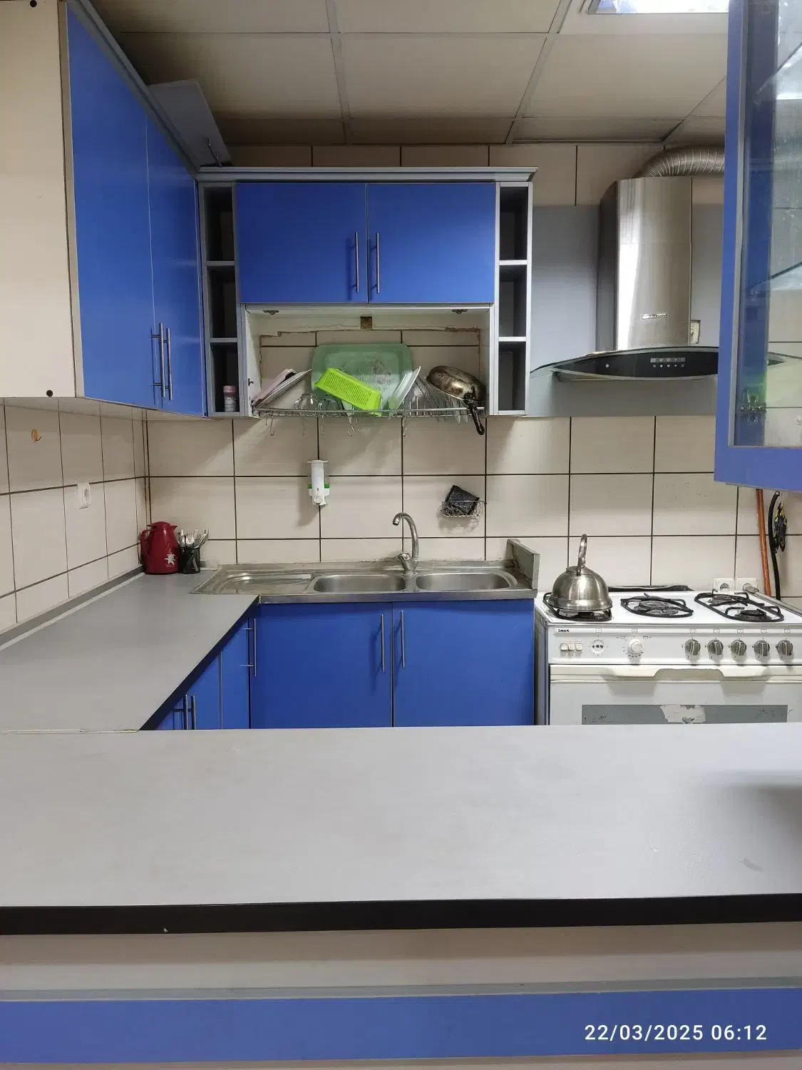 اجاره آپارتمان مبله با امکانات با پارکینگ|اجارهٔ کوتاهمدت آپارتمان و سوئیت|شیراز, شیخ روزبهان|دیوار