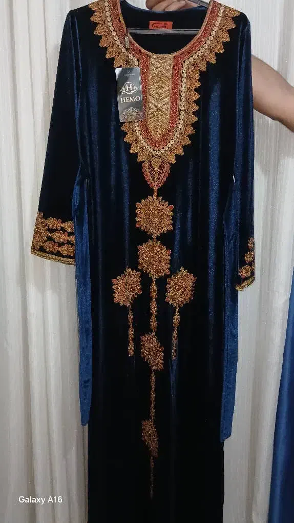 لباس مخمل|لباس|اهواز, کوی رمضان|دیوار