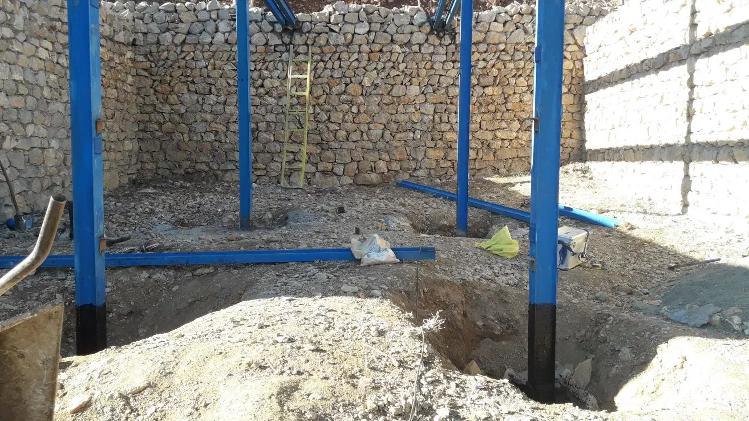 خونه وزمین مسکونی|فروش زمین و ملک کلنگی|سروآباد, |دیوار