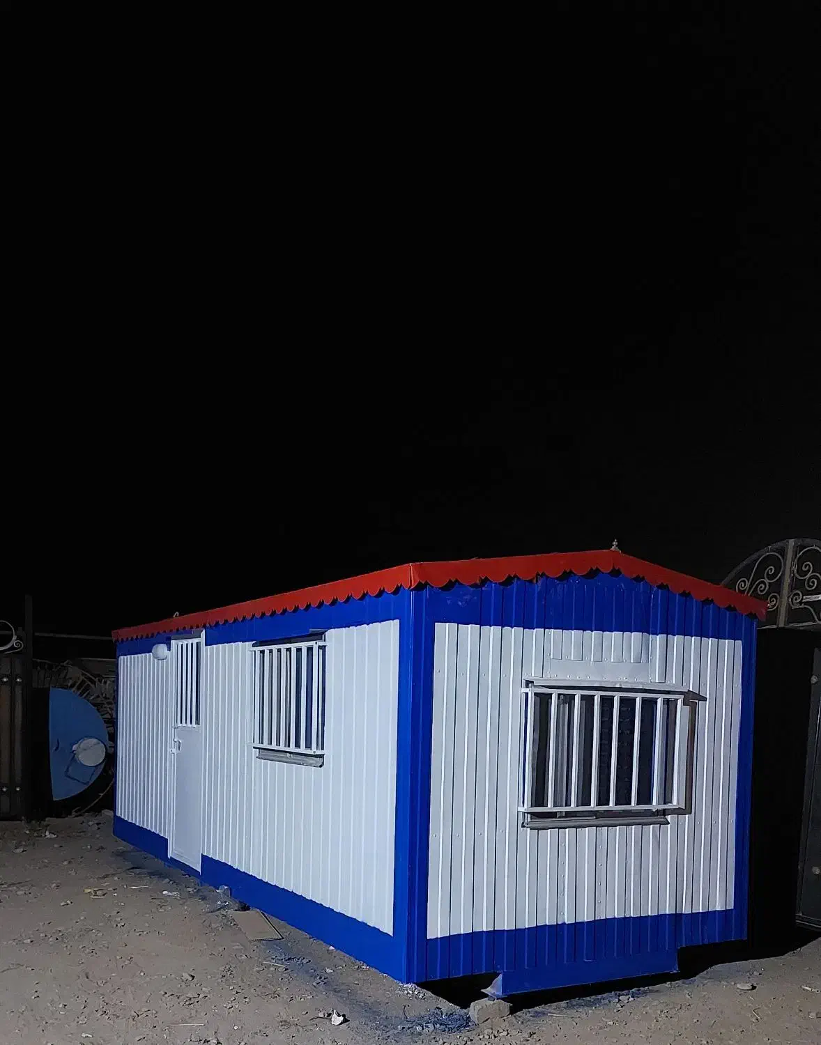 تعمیر کانکس دست دوم و دربهای اهنی|خدمات پیشه و مهارت|نظرآباد, شهرک بزرگمهر|دیوار