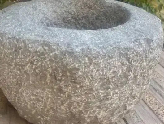 هاون سنگی|کلکسیون اشیاء عتیقه|تفت, |دیوار