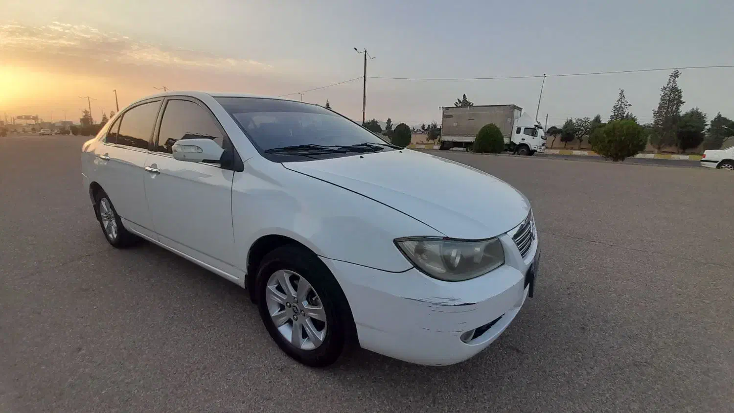 لیفان ۶۲۰ ۱۸۰۰|خودرو سواری و وانت|محمدیه-قزوین, |دیوار