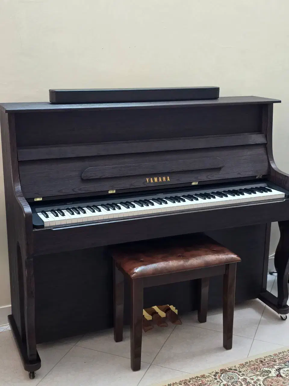 کابین و میز یاماها|پیانو، کیبورد، آکاردئون|مشهد, دانشجو|دیوار