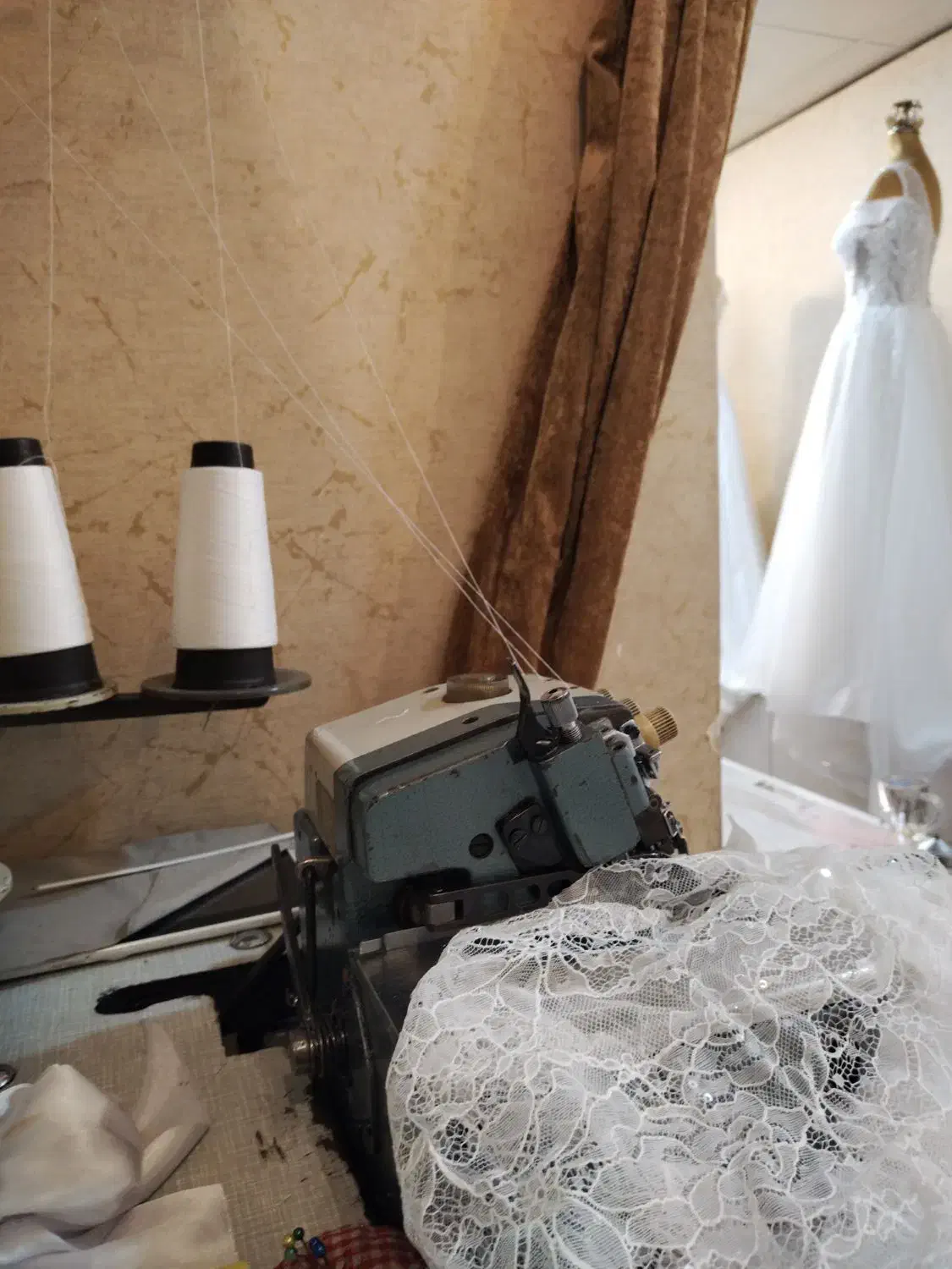 اموزش لباس عروس،بدونه هیچ هزینه ای برش ودوخت|استخدام آموزشی|تهران, فلسطین (میدان انقلاب)|دیوار